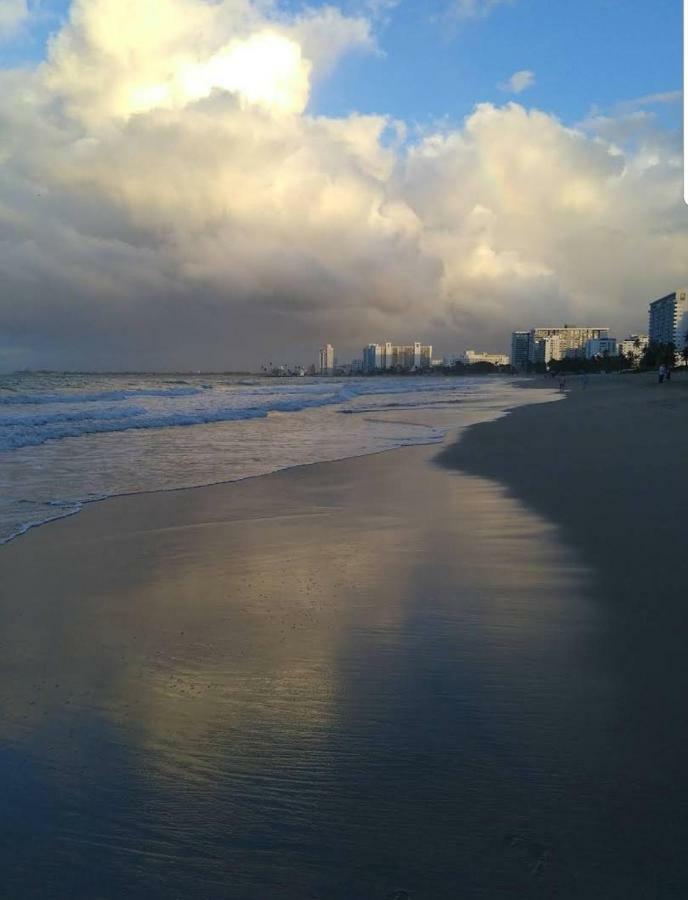 Beach Front Apt 4 At Isla Verde Tower Apartment San Juan Ngoại thất bức ảnh